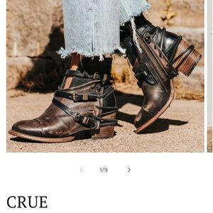 Freebird Crue Black and Brown Ankle Boots